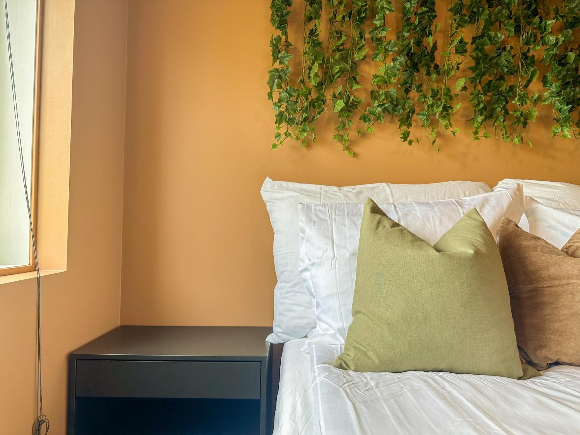 Perfect For Couples - Free Parking & Near Attractions Lejlighed Tromsø Eksteriør billede