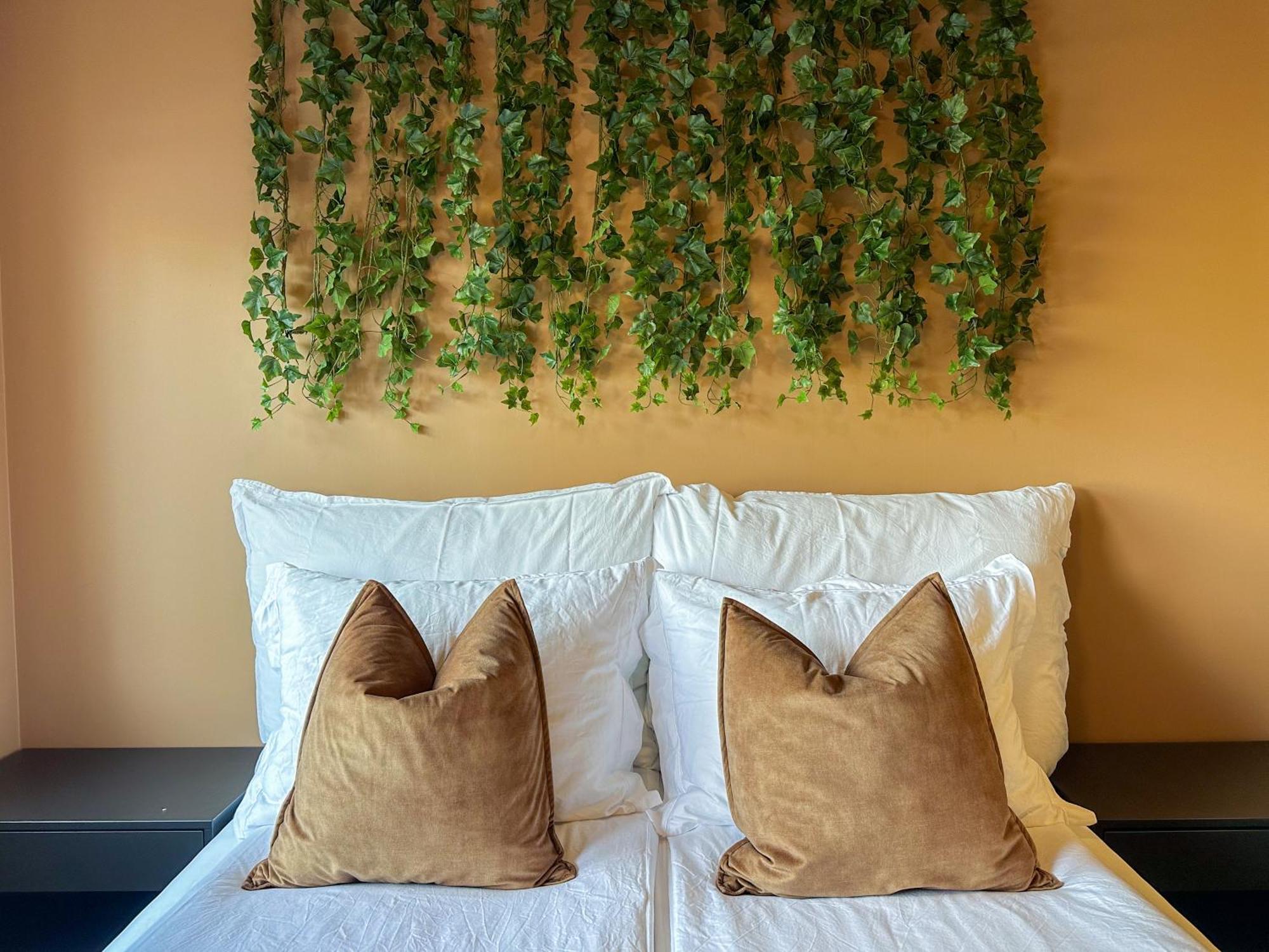 Perfect For Couples - Free Parking & Near Attractions Lejlighed Tromsø Eksteriør billede